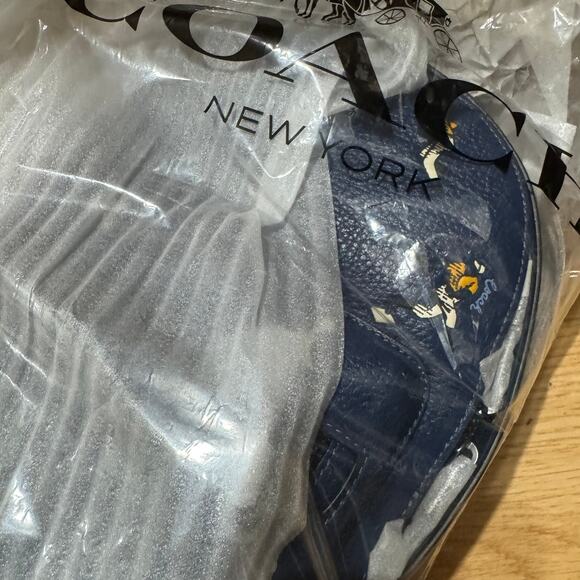 NWT ❤️ Coach West Pack With Baseball Print - Picture 6 of 7